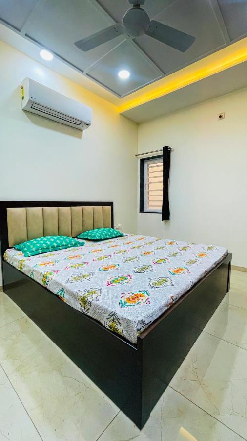 Luxurious 3 Bhk Villa In Bhuj - Shivani Homestay Zewnętrze zdjęcie